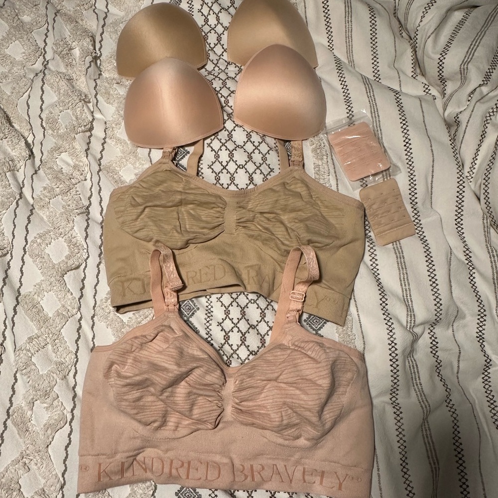 Kindred Bravely pumping/nursing bras